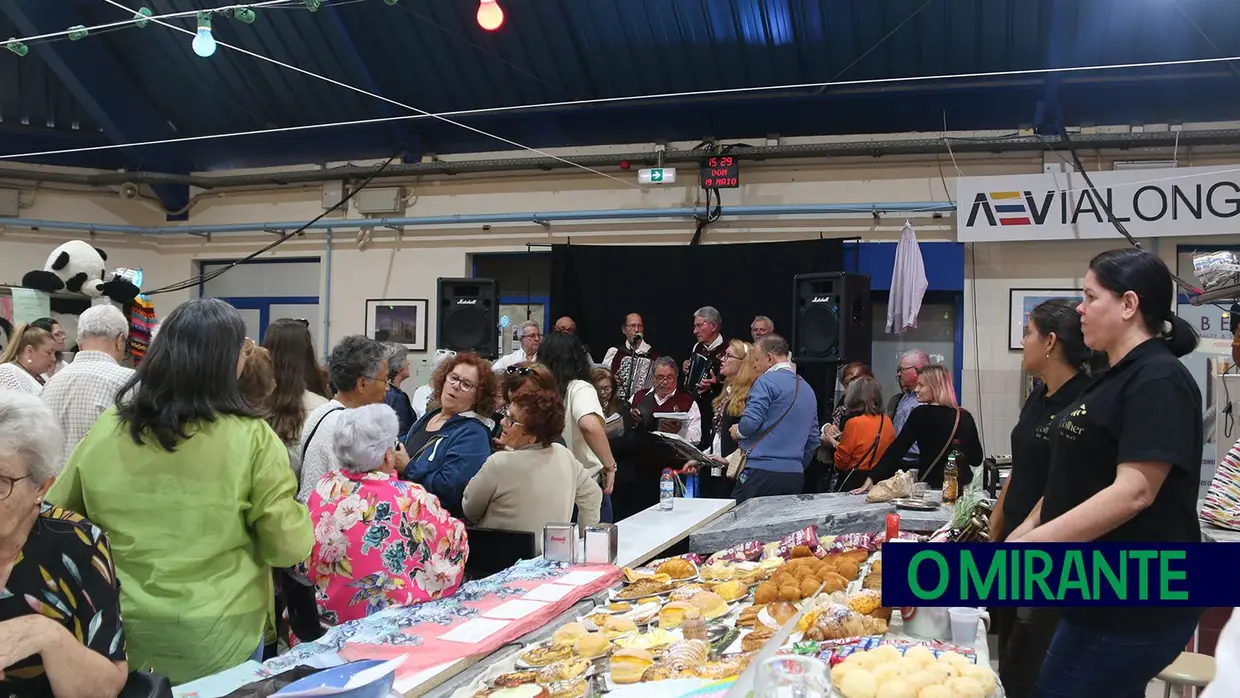 Música, petiscos e tradições no Mercado de Vialonga