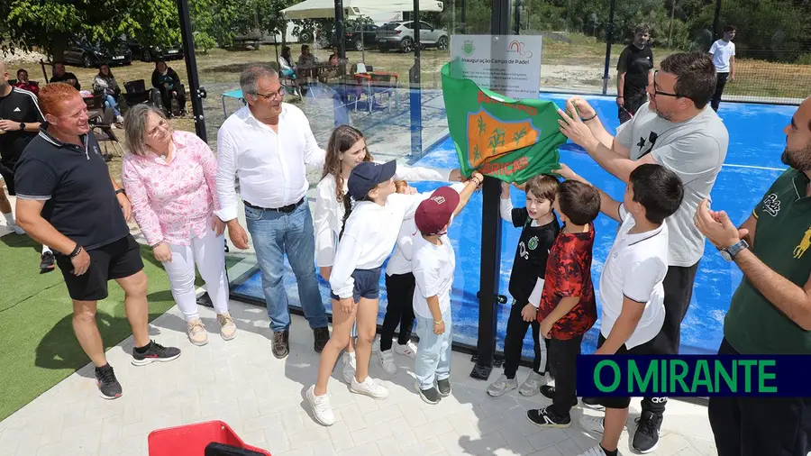 Campo de padel inaugurado no Arneiro das Milhariças