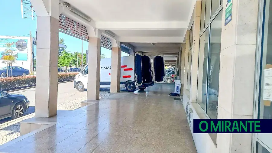 O caso da carrinha que está, quase sempre, onde não devia estar O caso da carrinha que está, quase sempre, onde não devia estar