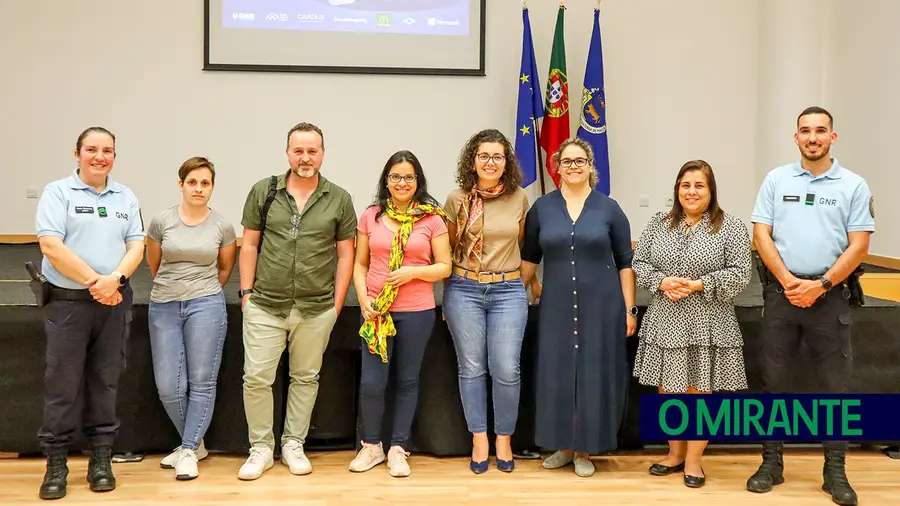 Uso de telemóveis nas escolas é muitas vezes incentivado pelos pais