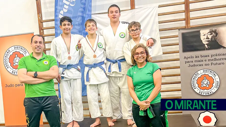 Clube de Judo de Torres Novas conquista medalhas em Pinhal Novo