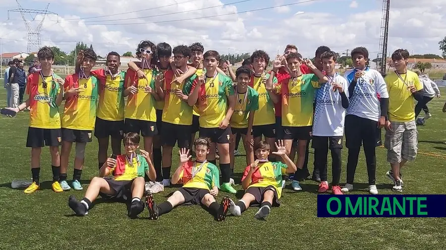 Iniciados da AREPA vencem 2ª divisão distrital de futebol Iniciados da AREPA vencem 2ª divisão distrital de futebol