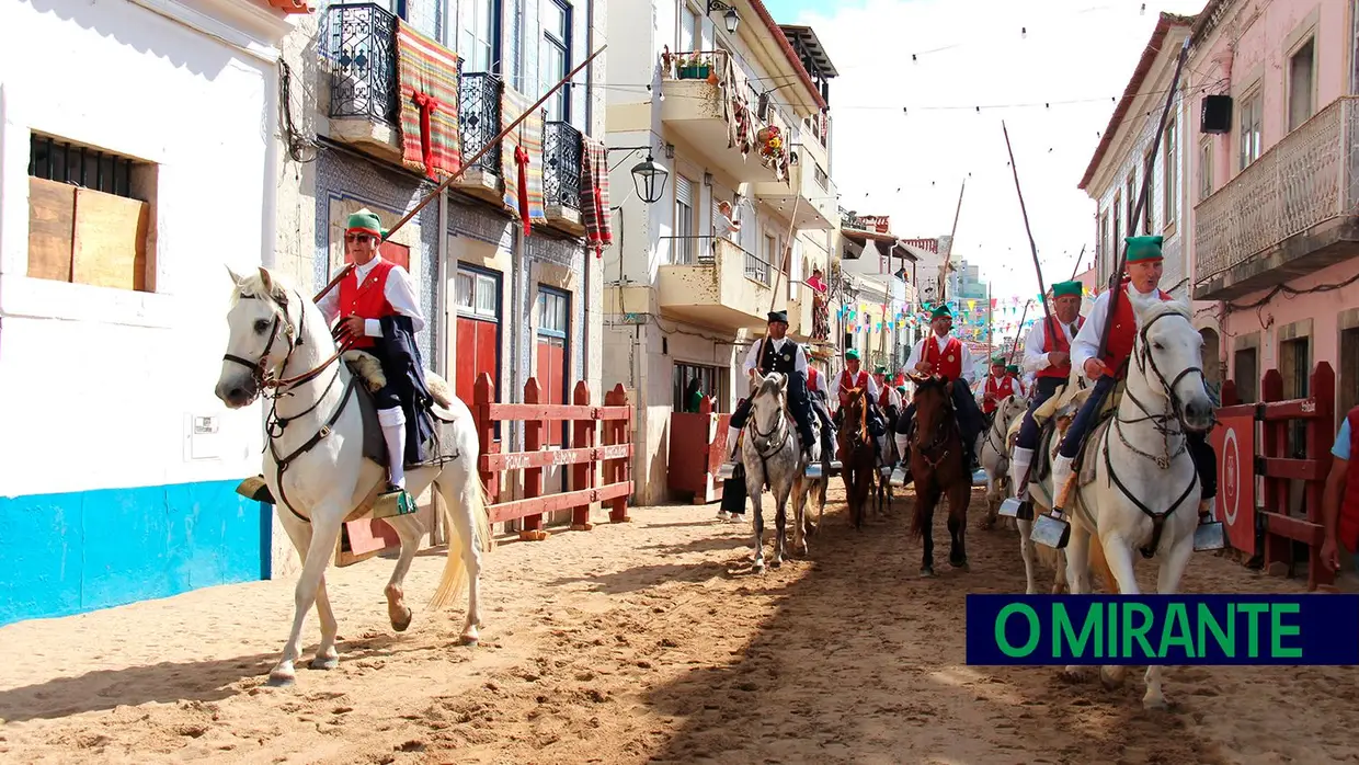 Homenagem ao campino foi momento solene da Feira de Maio em Azambuja