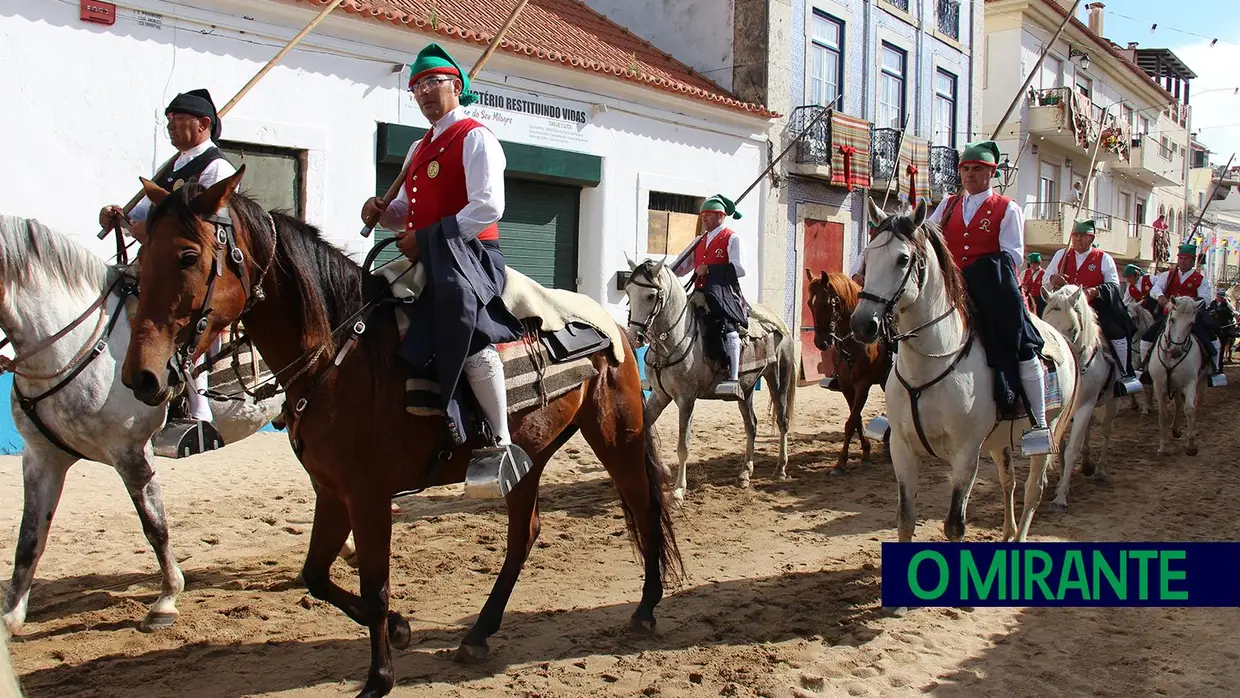 Homenagem ao campino foi momento solene da Feira de Maio em Azambuja