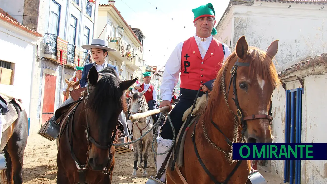 Homenagem ao campino foi momento solene da Feira de Maio em Azambuja