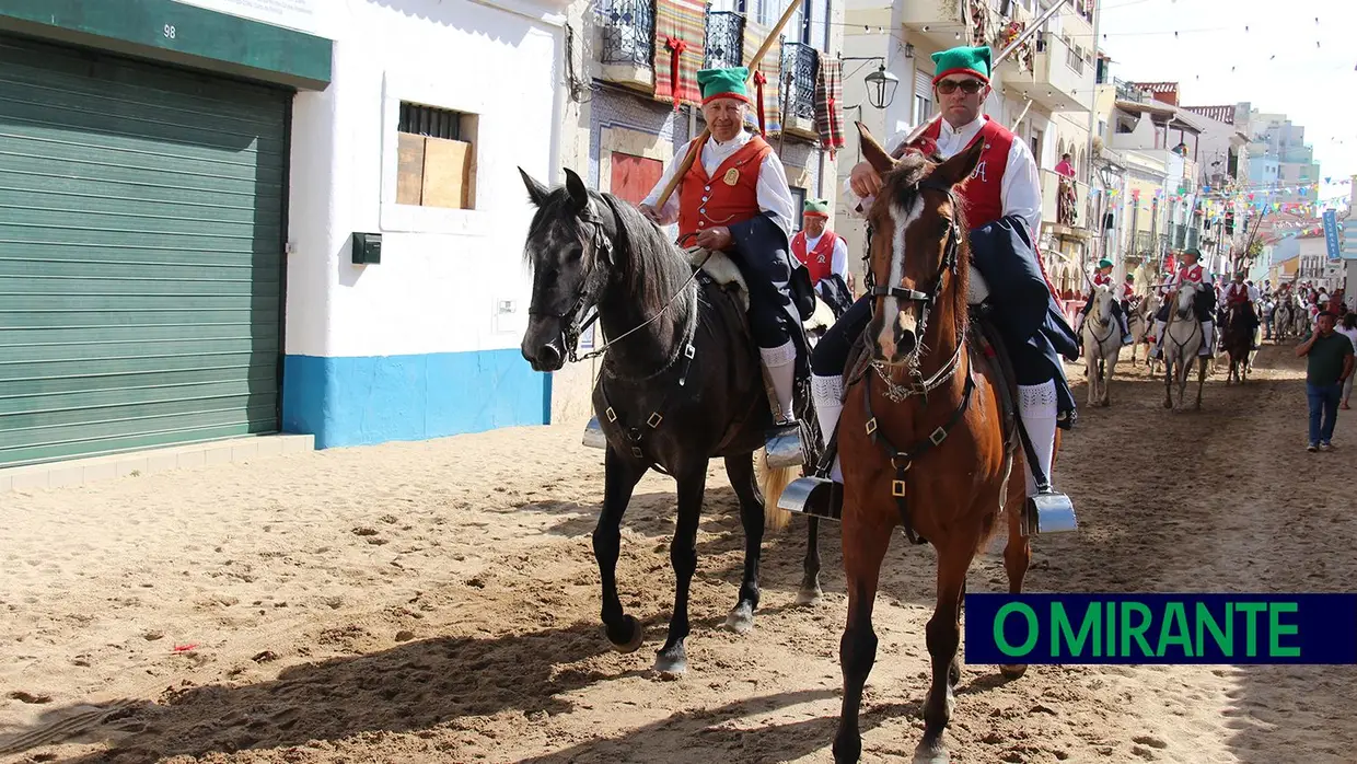 Homenagem ao campino foi momento solene da Feira de Maio em Azambuja