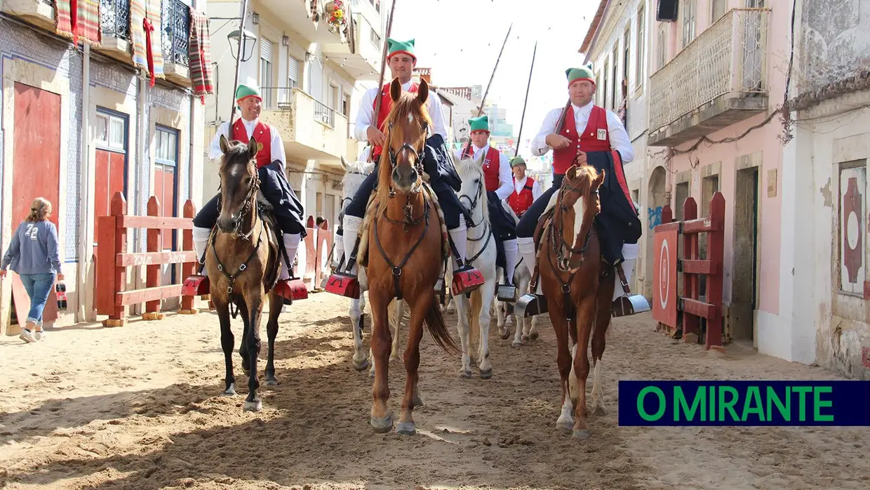 Homenagem ao campino foi momento solene da Feira de Maio em Azambuja