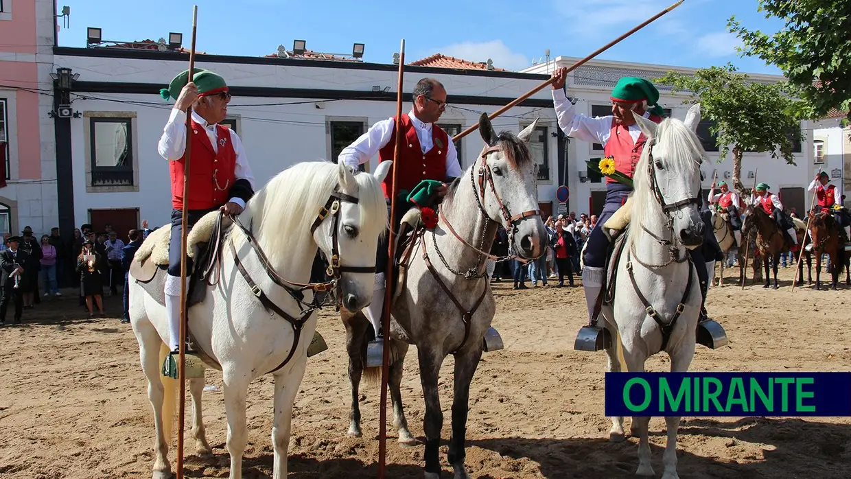 Homenagem ao campino foi momento solene da Feira de Maio em Azambuja