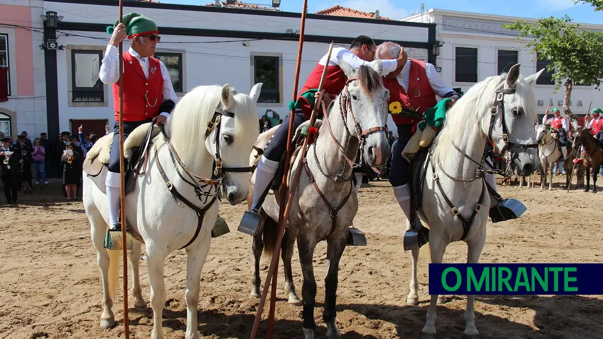 Homenagem ao campino foi momento solene da Feira de Maio em Azambuja