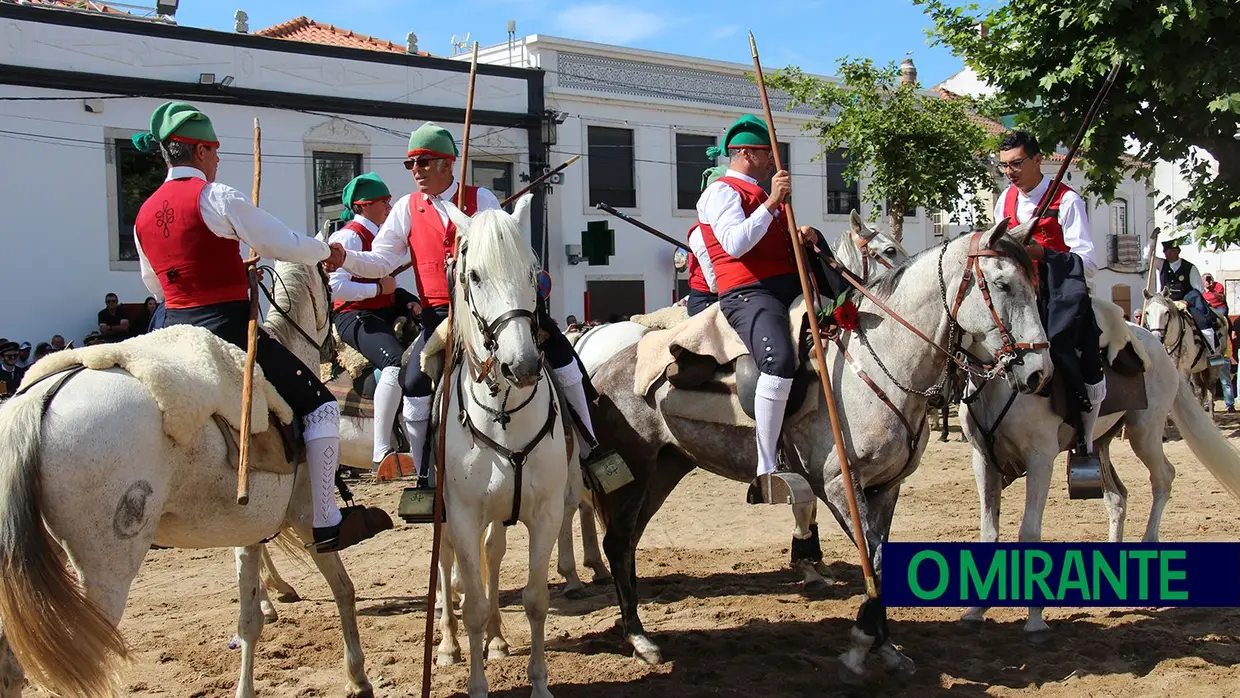 Homenagem ao campino foi momento solene da Feira de Maio em Azambuja