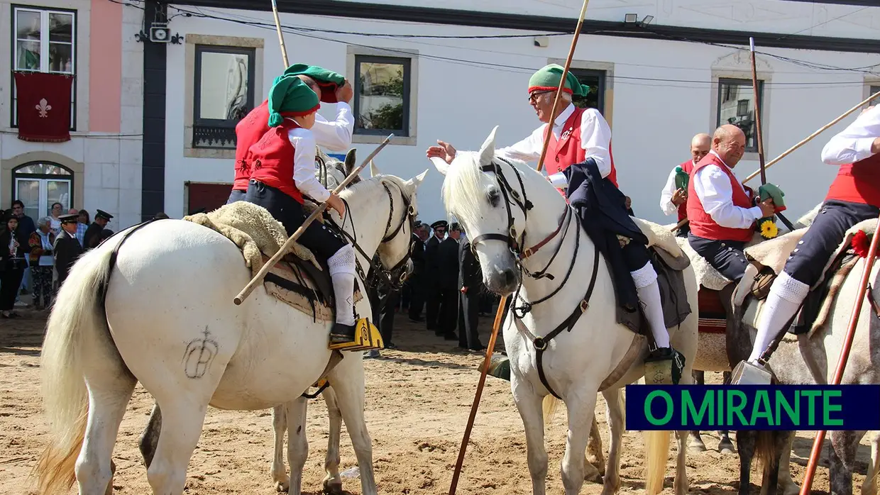 Homenagem ao campino foi momento solene da Feira de Maio em Azambuja