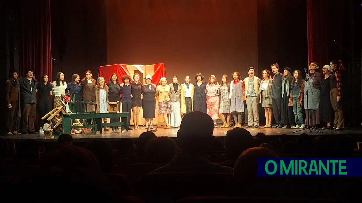 Companhia de Teatro Templários enche o Cineteatro Paraíso