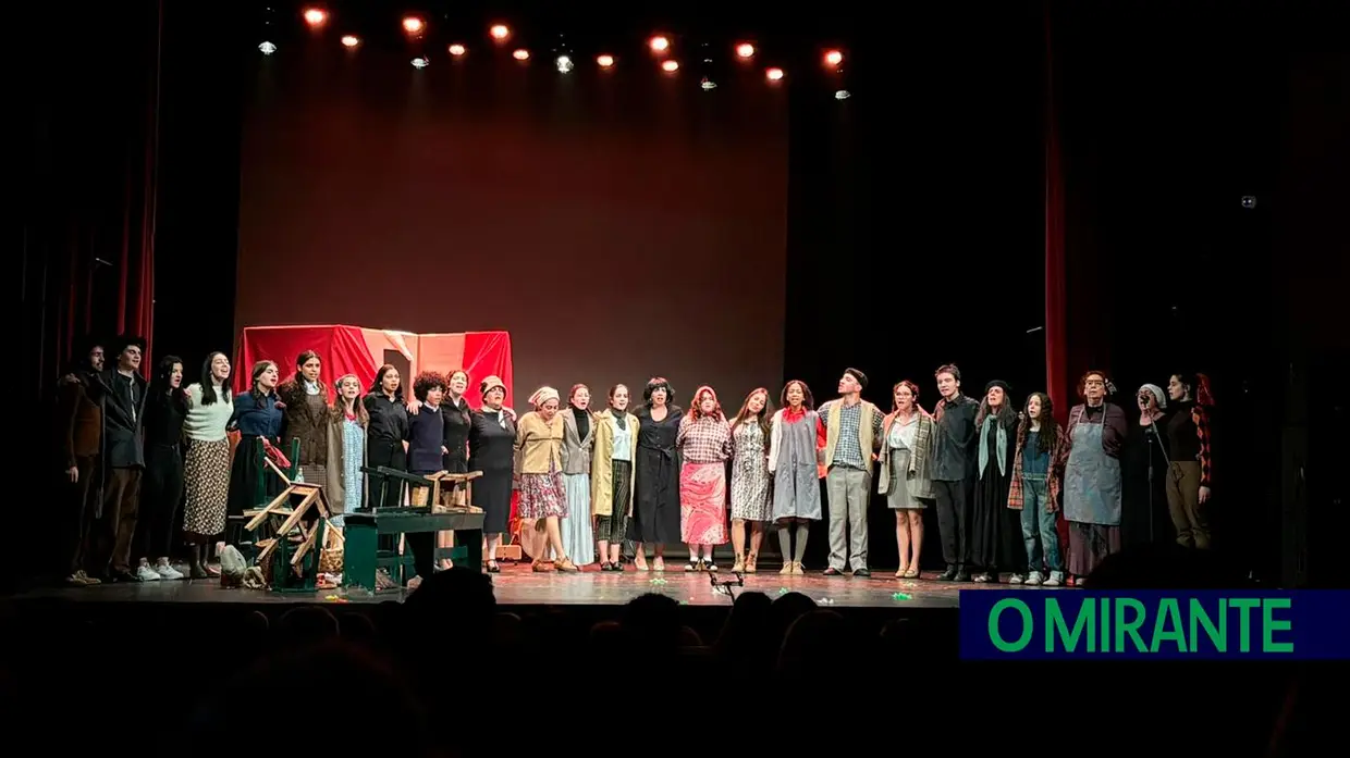 Companhia de Teatro Templários enche o Cineteatro Paraíso