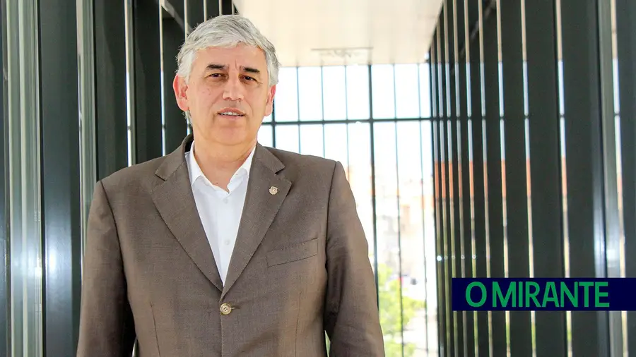 Ourém vai contrair empréstimo de 4,7 milhões para financiar três obras Ourém vai contrair empréstimo de 4,7 milhões para financiar três obras