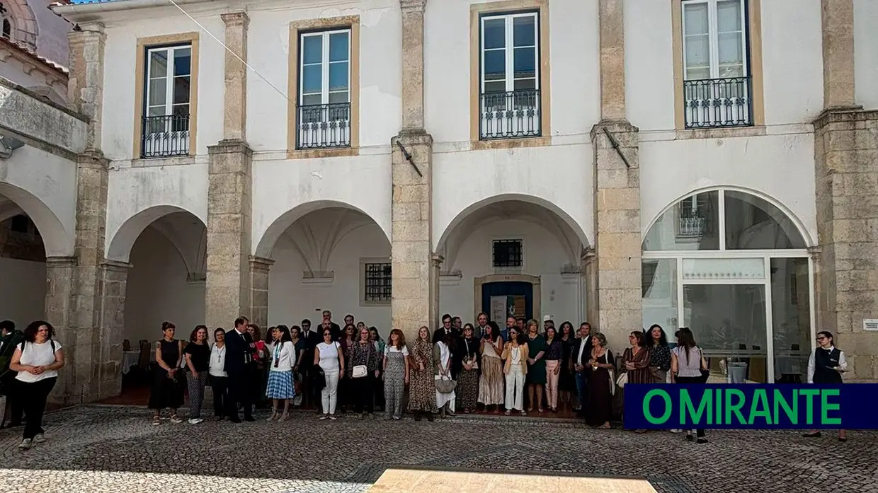 Elementos do Pessoas 2030 e da Comissão Europeia na Escola Profissional do Vale do Tejo