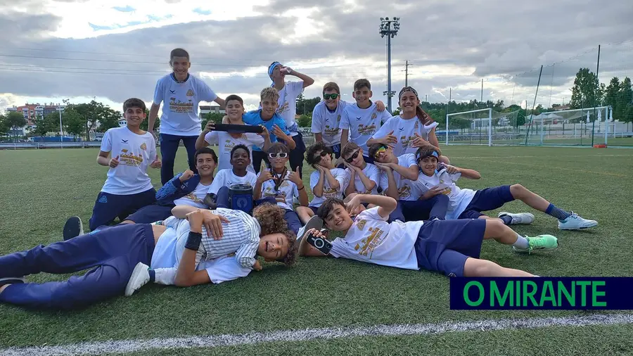 CADE vence campeonato distrital de infantis