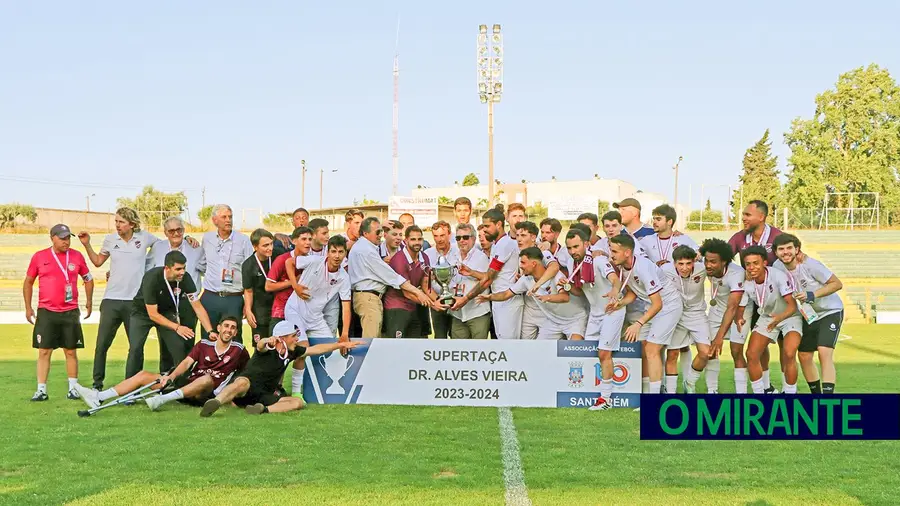 CD Fátima junta supertaça ao título distrital em futebol CD Fátima junta supertaça ao título distrital em futebol