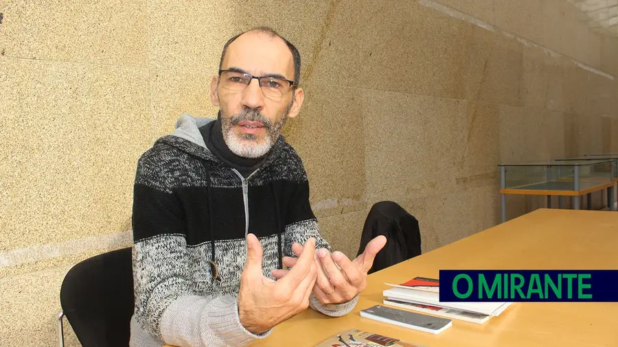 Nuno Garcia Lopes apresenta “Corações de musgo” na Feira do Livro de Tomar Nuno Garcia Lopes apresenta “Corações de musgo” na Feira do Livro de Tomar