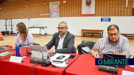 Queixas sobre ruído dos aviões em Alverca vão chegar ao Governo Queixas sobre ruído dos aviões em Alverca vão chegar ao Governo