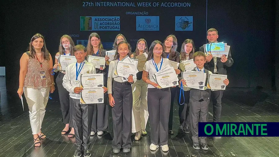 Alunos da Escola Andreia Sofia com excelentes resultados no 27º Troféu Nacional de Acordeão