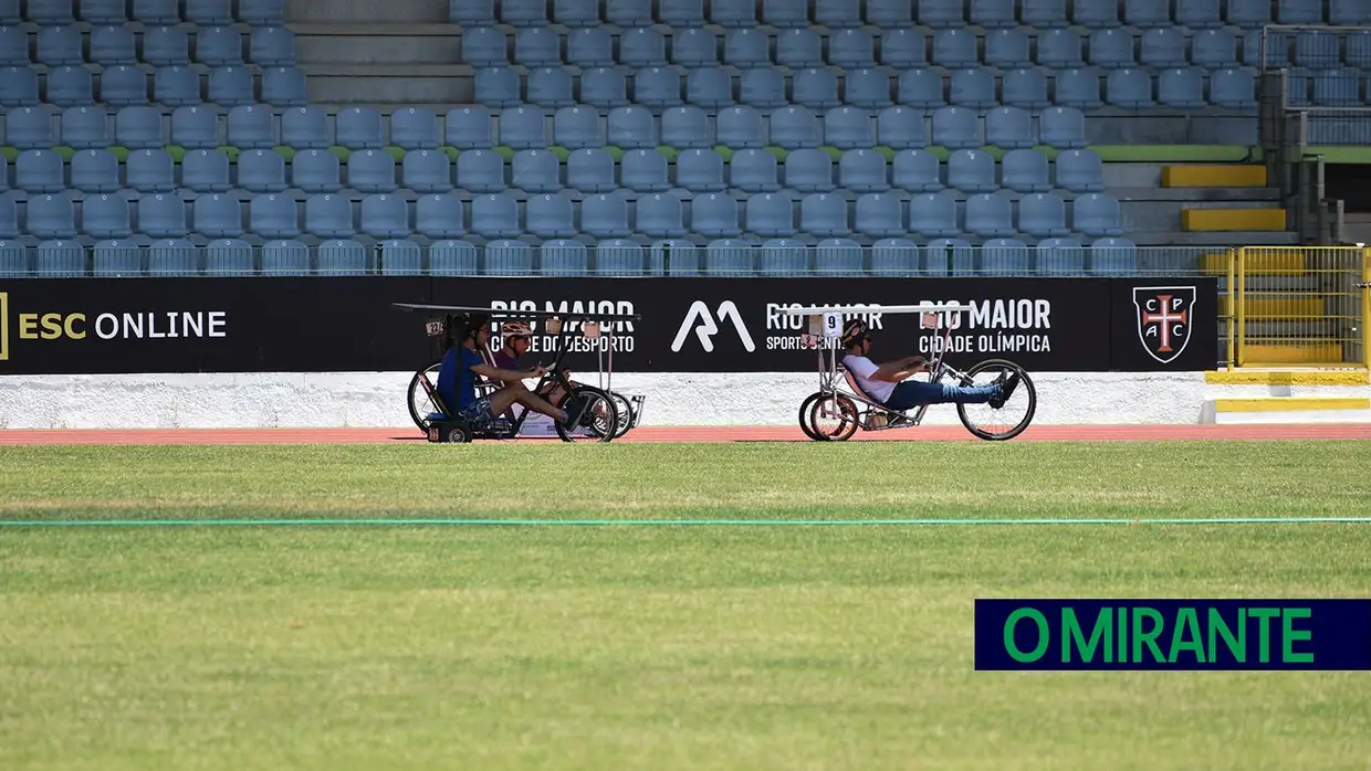 EPRM vence 9.º grande corrida de carros movidos a energia solar