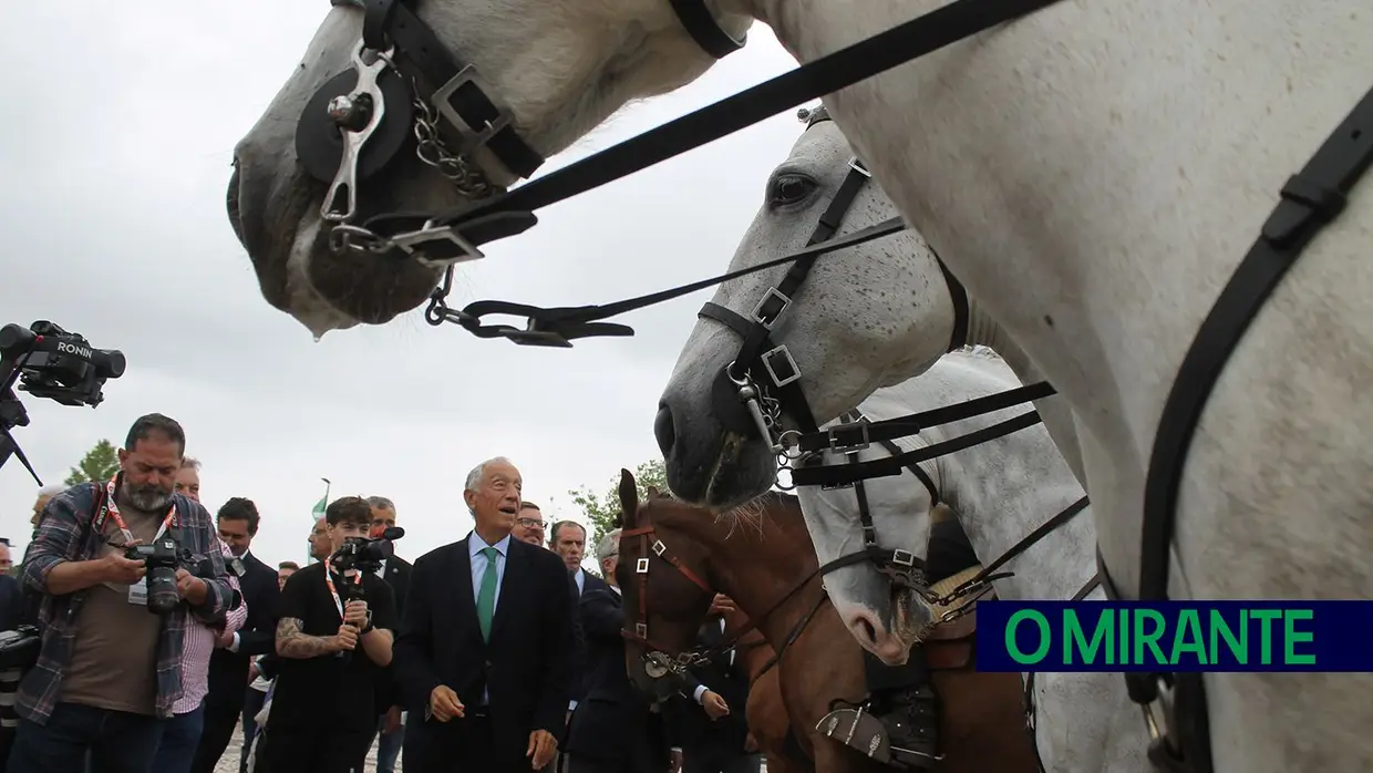 Feira Nacional de Agricultura inaugurada com visita rápida do Presidente da República