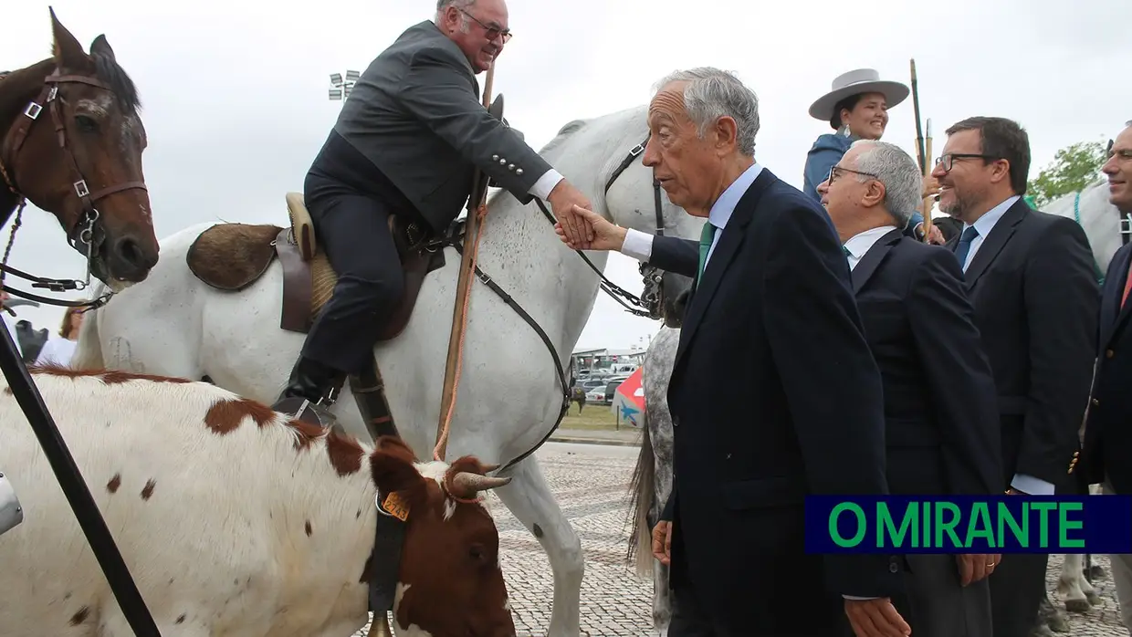 Feira Nacional de Agricultura inaugurada com visita rápida do Presidente da República