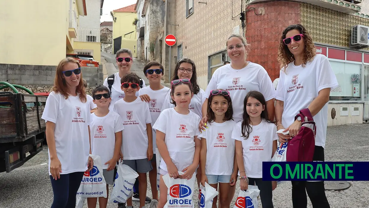 Cor e juventude nos festejos populares em Amiais de Baixo