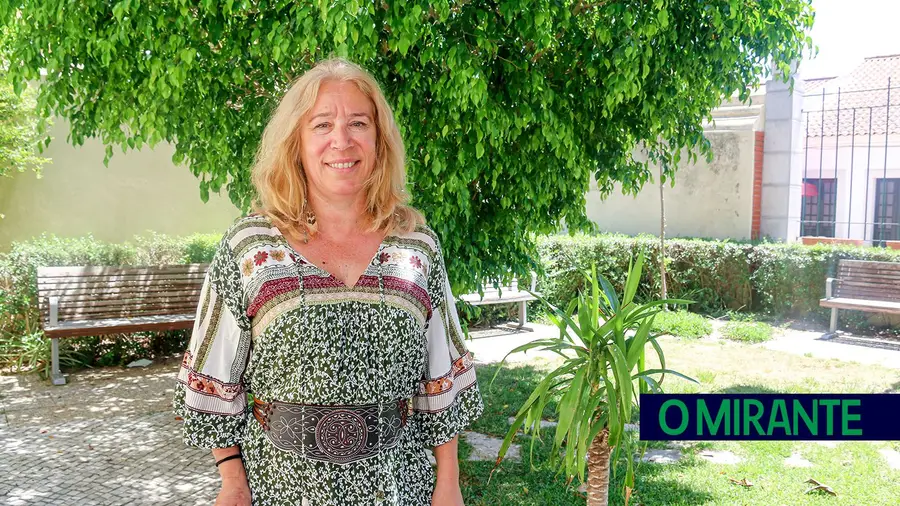 Leonor Gonçalves foi pioneira da comunicação na Câmara de Benavente Leonor Gonçalves foi pioneira da comunicação na Câmara de Benavente
