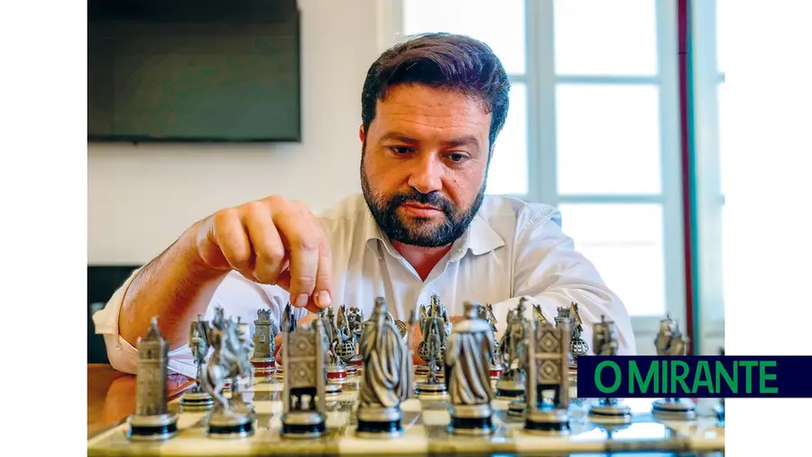 O presidente da cidade monumento e do concelho com a marca Templários O presidente da cidade monumento e do concelho com a marca Templários