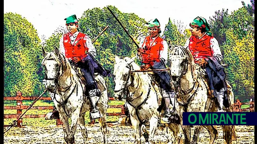 Orquestra Típica Scalabitana dá concerto e apresenta novo CD Orquestra Típica Scalabitana dá concerto e apresenta novo CD