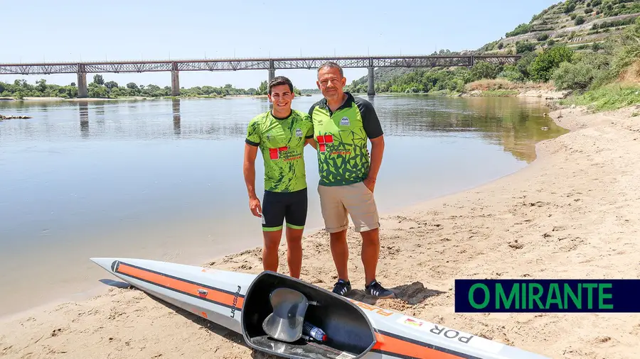 Clube de Canoagem Scalabitano dá vida ao Tejo na Ribeira de Santarém