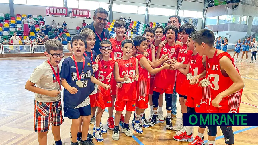 A equipa de sub-12 masculinos do Santarém Basket