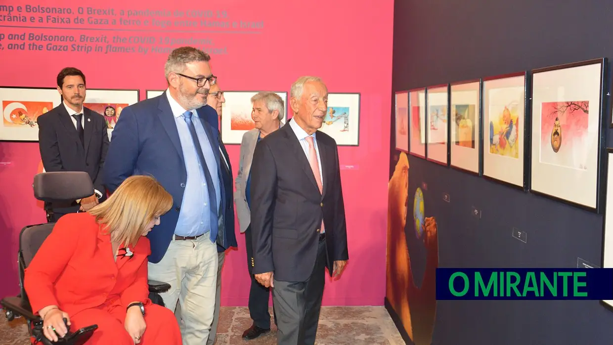 Os melhores cartoons de António evocados em exposição em VFX
