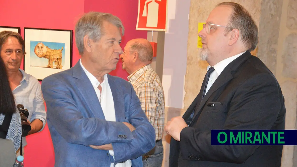 Os melhores cartoons de António evocados em exposição em VFX