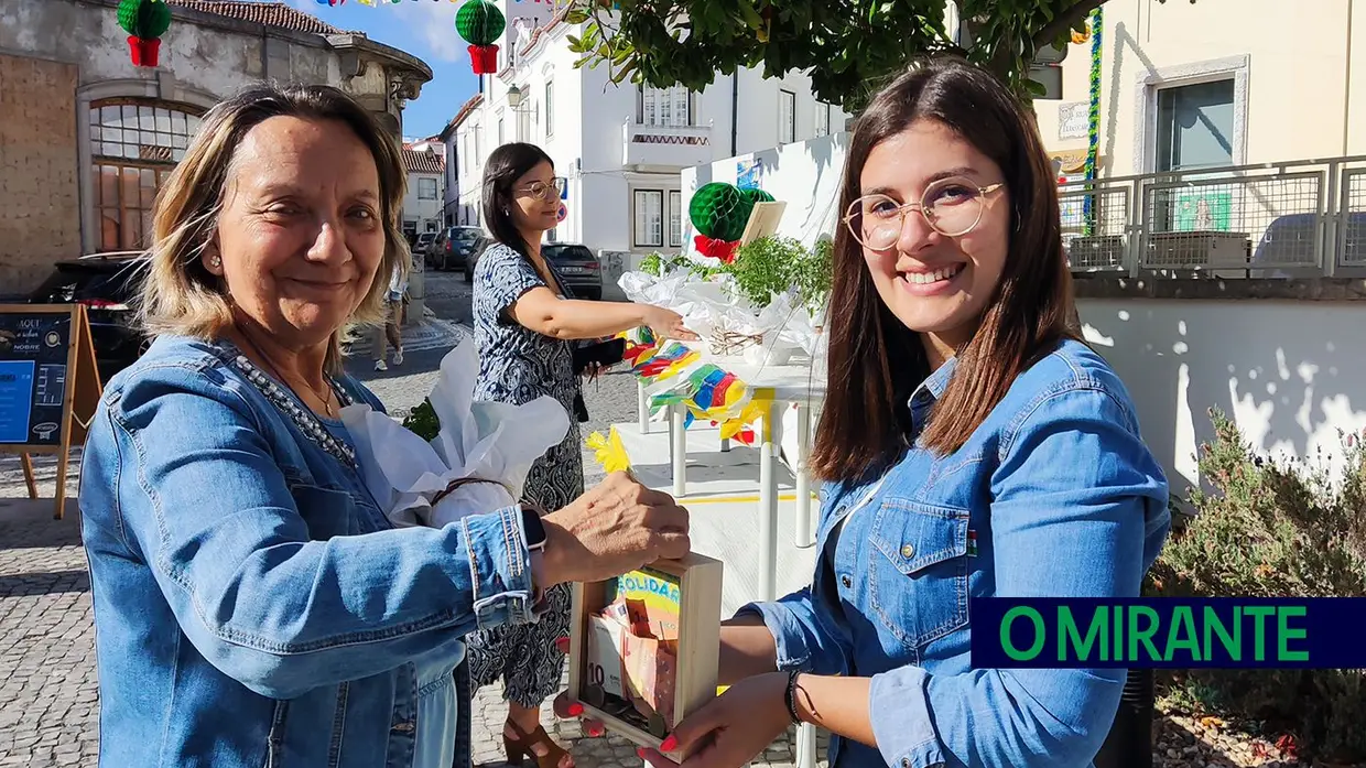 ISLA organizou um arraial com manjericos solidários