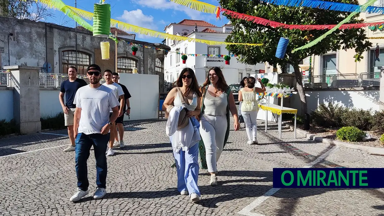 ISLA organizou um arraial com manjericos solidários