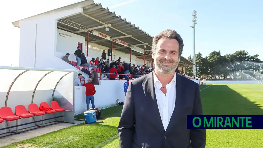 União de Santarém à espera de notificação da FPF para participar na Liga 3 União de Santarém à espera de notificação da FPF para participar na Liga 3