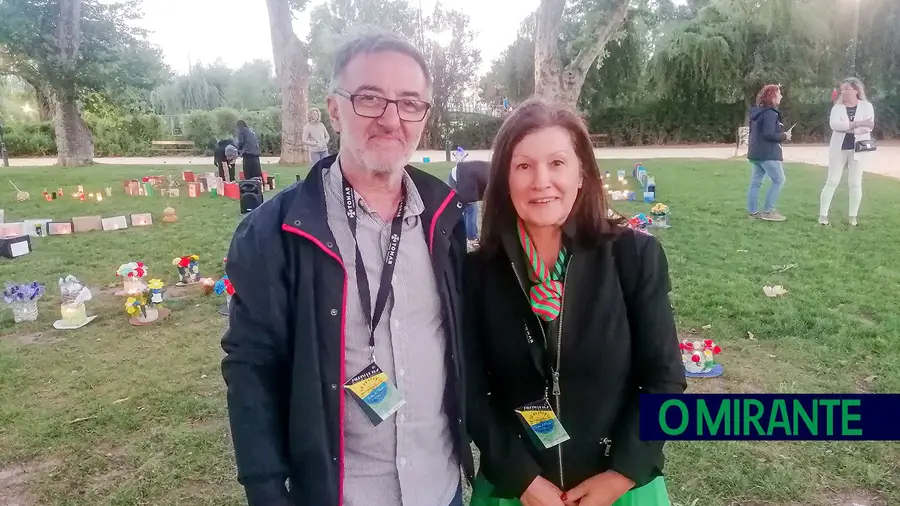 Jardim do Mouchão em Tomar iluminou-se para alertar para a protecção do meio ambiente