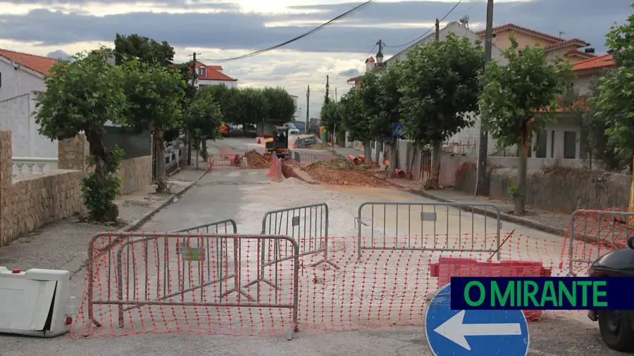 Investimento de 600 mil euros na requalificação do centro histórico de Cardigos Investimento de 600 mil euros na requalificação do centro histórico de Cardigos