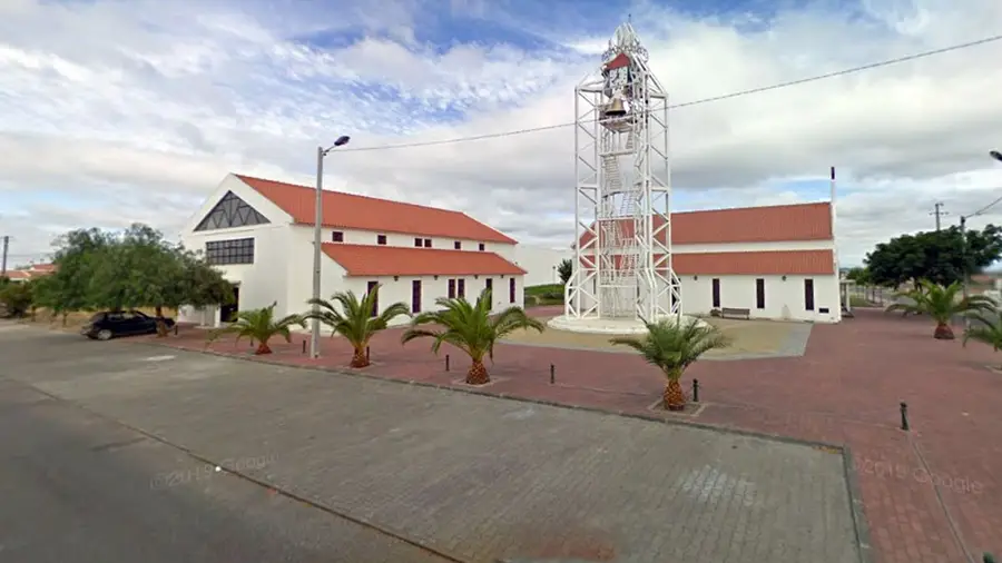 Câmara dá 16 mil euros para edifícios da igreja em Benfica do Ribatejo Câmara dá 16 mil euros para edifícios da igreja em Benfica do Ribatejo