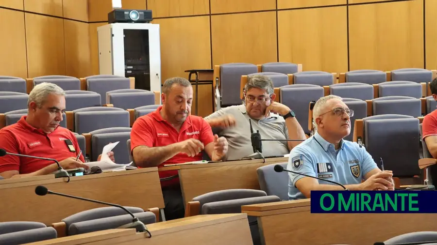Dispositivo reuniu em Ourém para delinear estratégias de protecção da população Dispositivo reuniu em Ourém para delinear estratégias de protecção da população