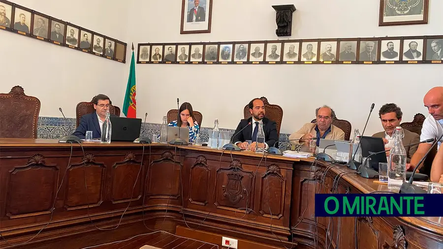 Chega novamente ausente na reunião de câmara em Santarém Chega novamente ausente na reunião de câmara em Santarém
