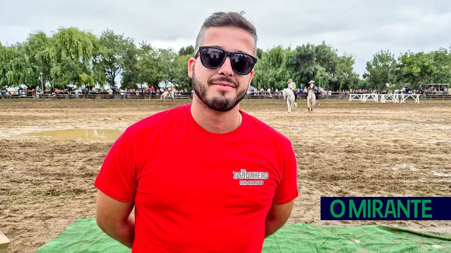 Festa da Amizade celebrada com sardinhas de Peniche e críticas de comerciantes Festa da Amizade celebrada com sardinhas de Peniche e críticas de comerciantes