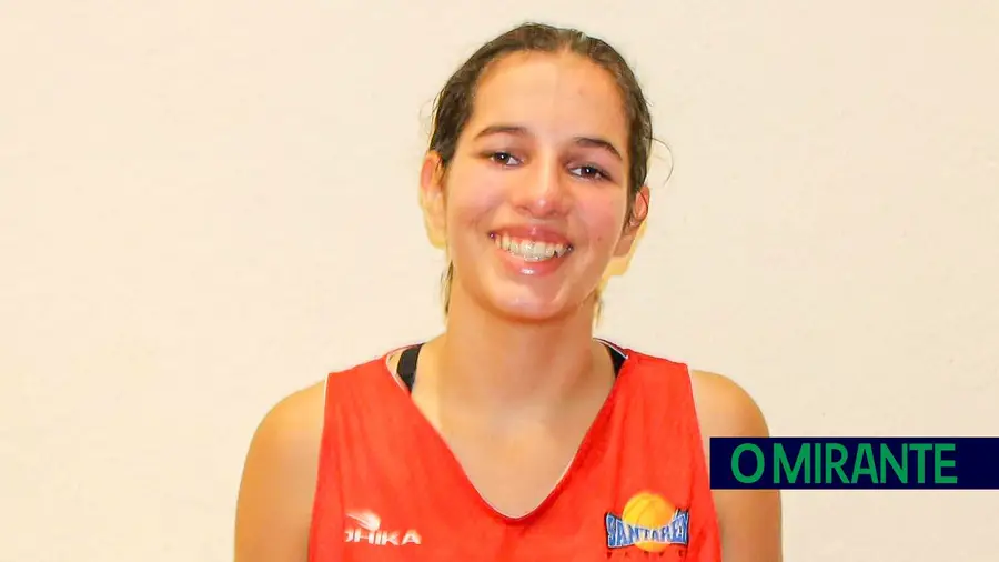 Maria Fidalgo novamente nos trabalhos da selecção de basquetebol sub-15 Maria Fidalgo novamente nos trabalhos da selecção de basquetebol sub-15