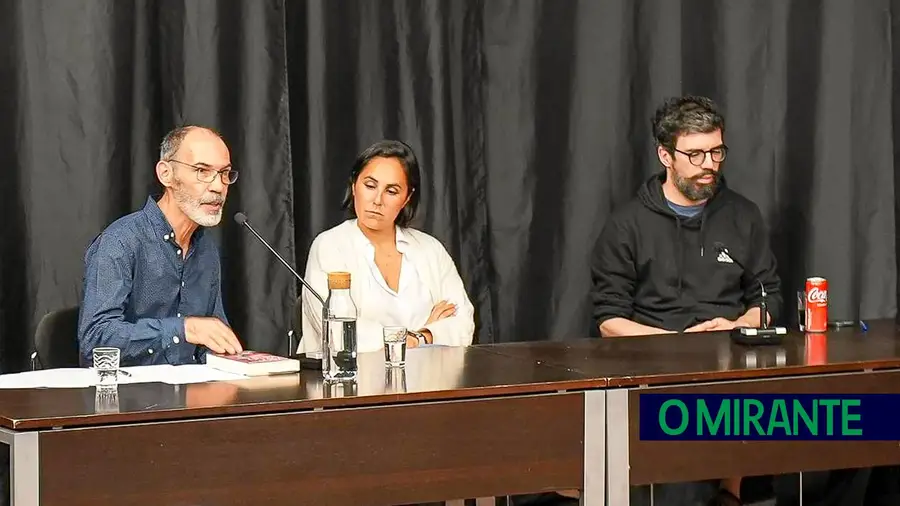 João Tordo esteve em Tomar para apresentar novo livro João Tordo esteve em Tomar para apresentar novo livro