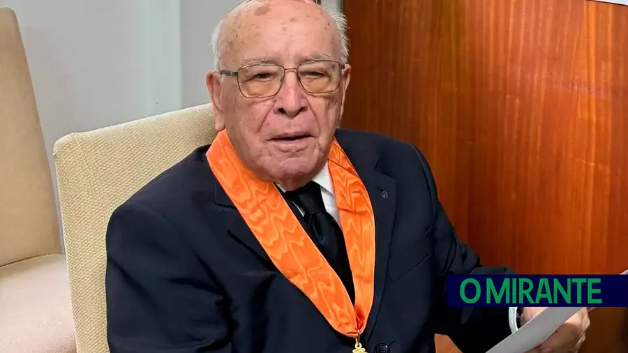 Martinho da Silva distinguido com a Medalha de Honra da Ordem dos Advogados Martinho da Silva distinguido com a Medalha de Honra da Ordem dos Advogados