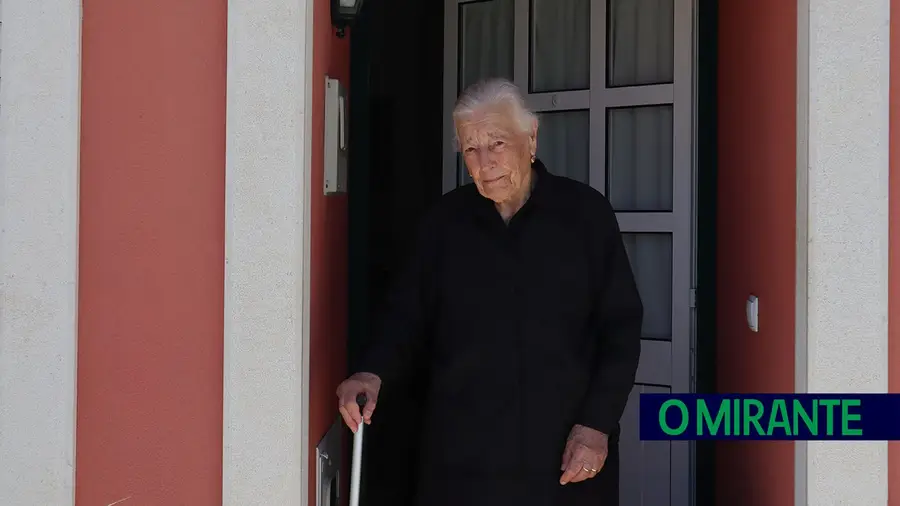 Albertina Roque comemora 100 anos com festa surpresa na Misericórdia da Golegã
