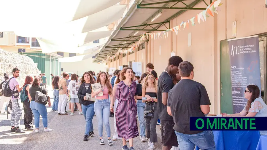 Alunos da Gustave Eiffel tomaram contacto com empresas e escolas superiores