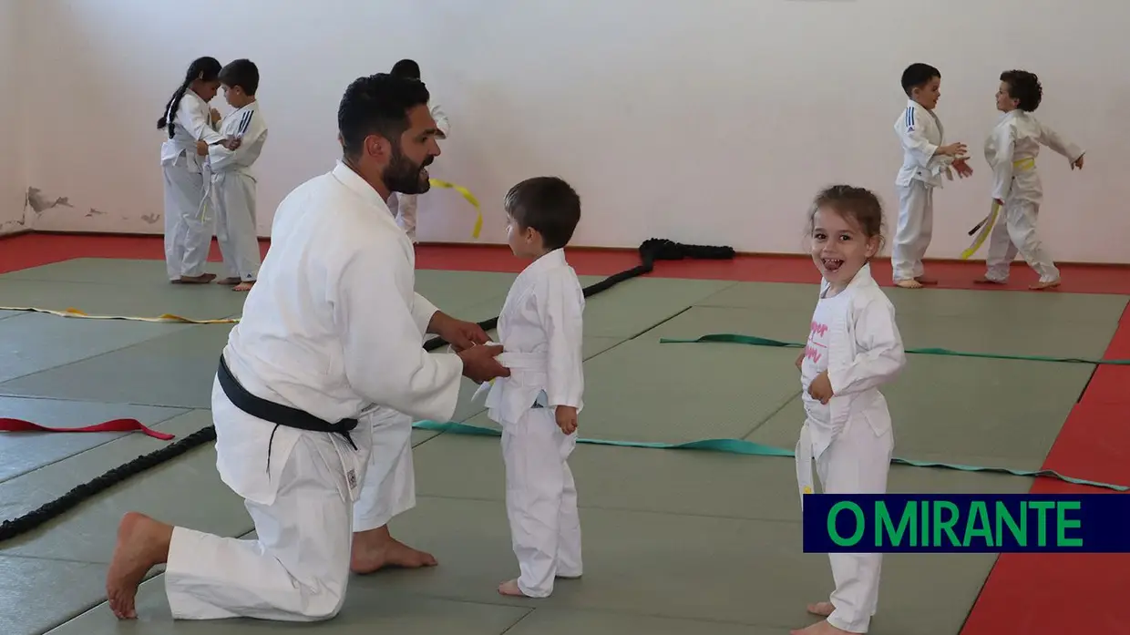 Judo de Salvaterra de Magos com falta de espaço e treinadores